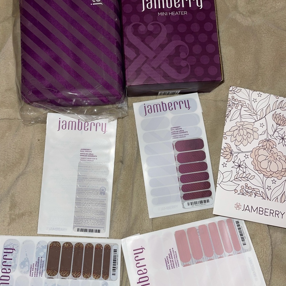 BRAND NEW Jamberry mini heater with 4 nail strips